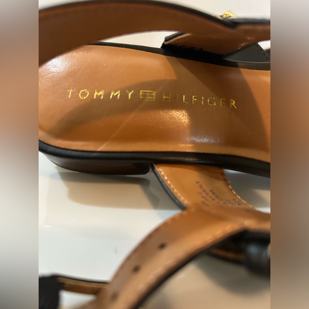 Tommy Hilfiger - Black Sandals with Gold Buckle - Picture 7 of 11